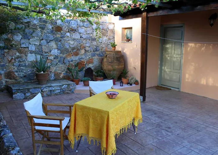 Anatoli Village House